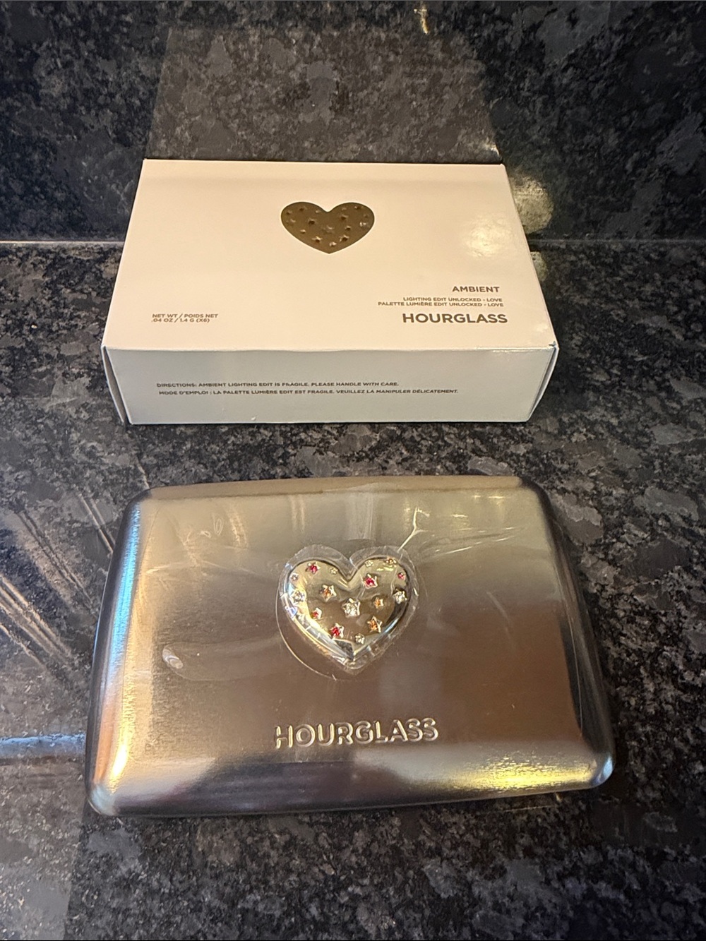Hourglass Love pallet